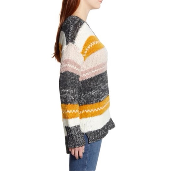 Caslon Mixed Stripe V-Neck Pullover - Picture 4 of 4